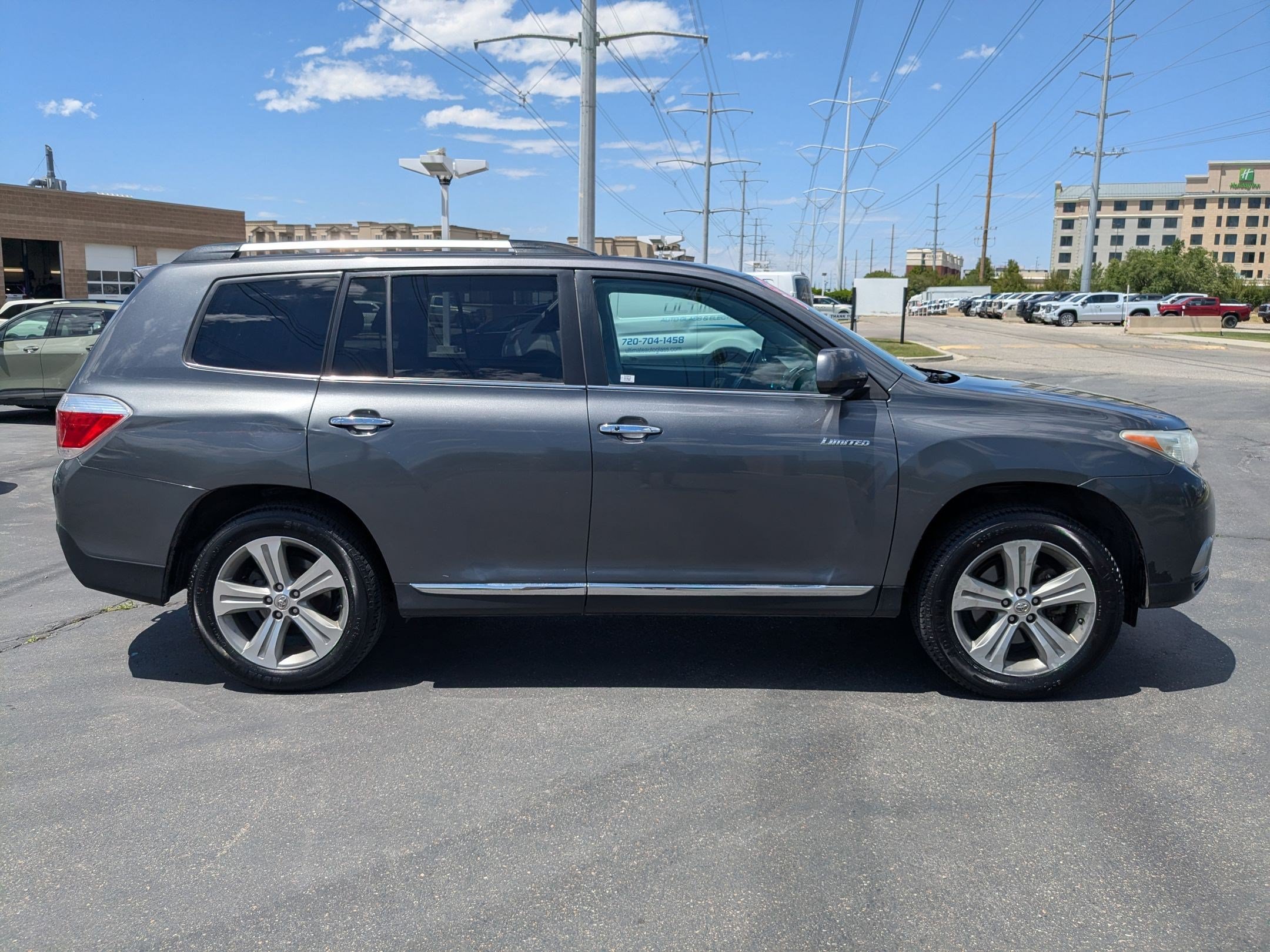Used 2013 Toyota Highlander Limited AWD/4WD image 6
