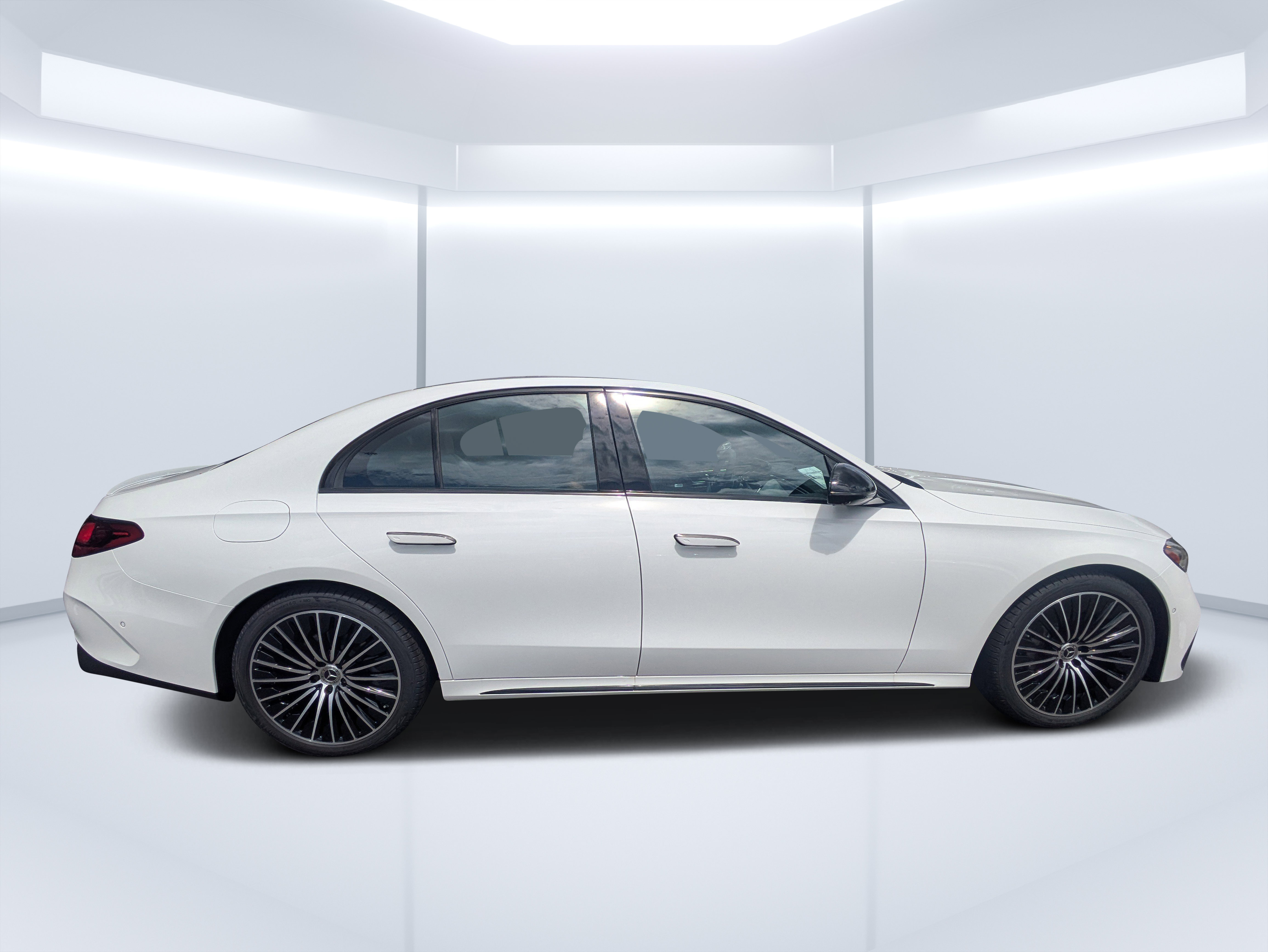 New 2027 Mercedes-Benz E 350 Sedan image 2