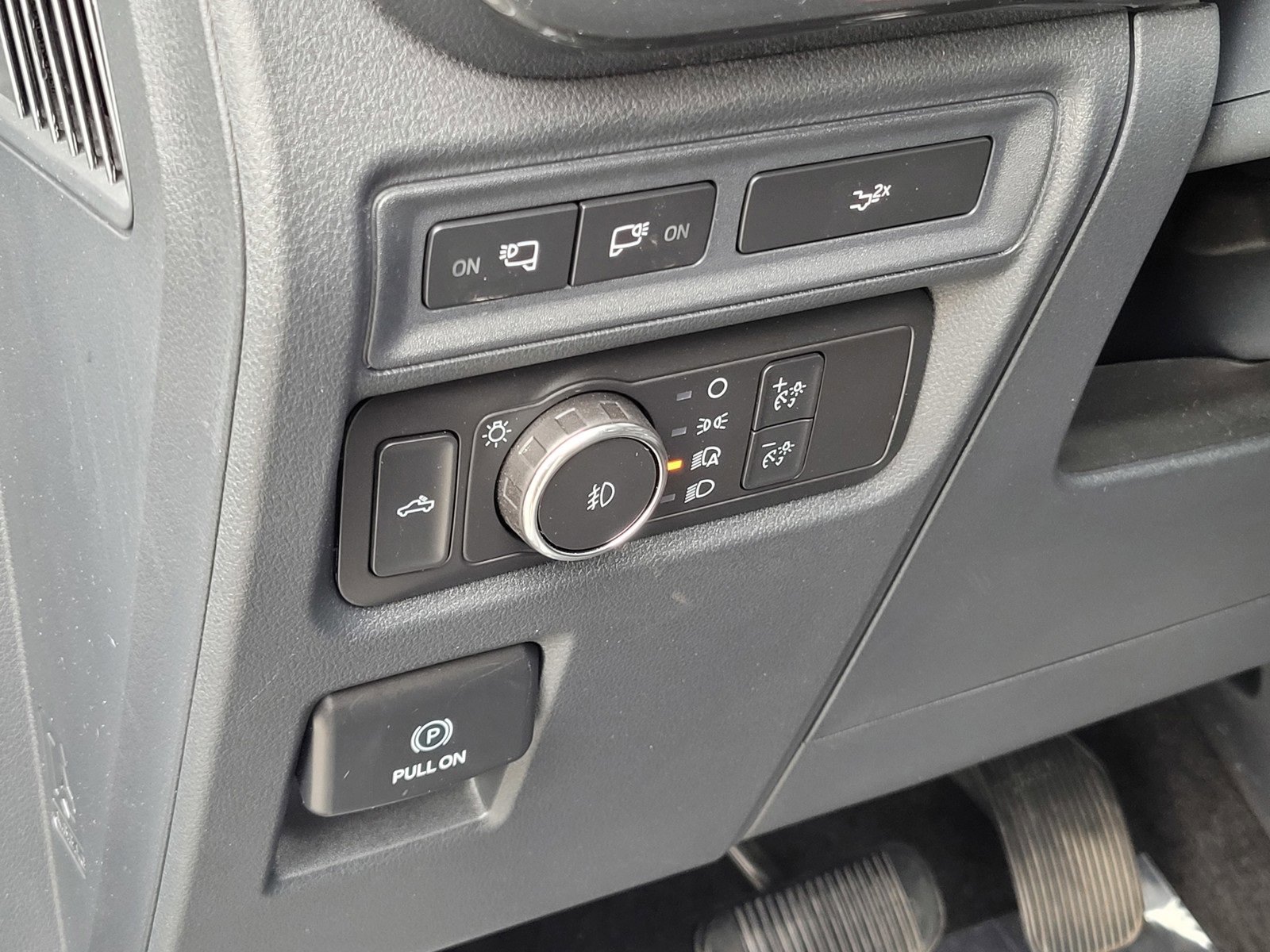 Used 2022 Ford F150 XLT w/ Equipment Group 302A High image 18