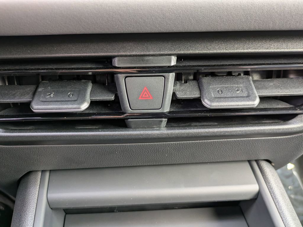 New 2026 Volkswagen Tiguan SE R-Line image 26