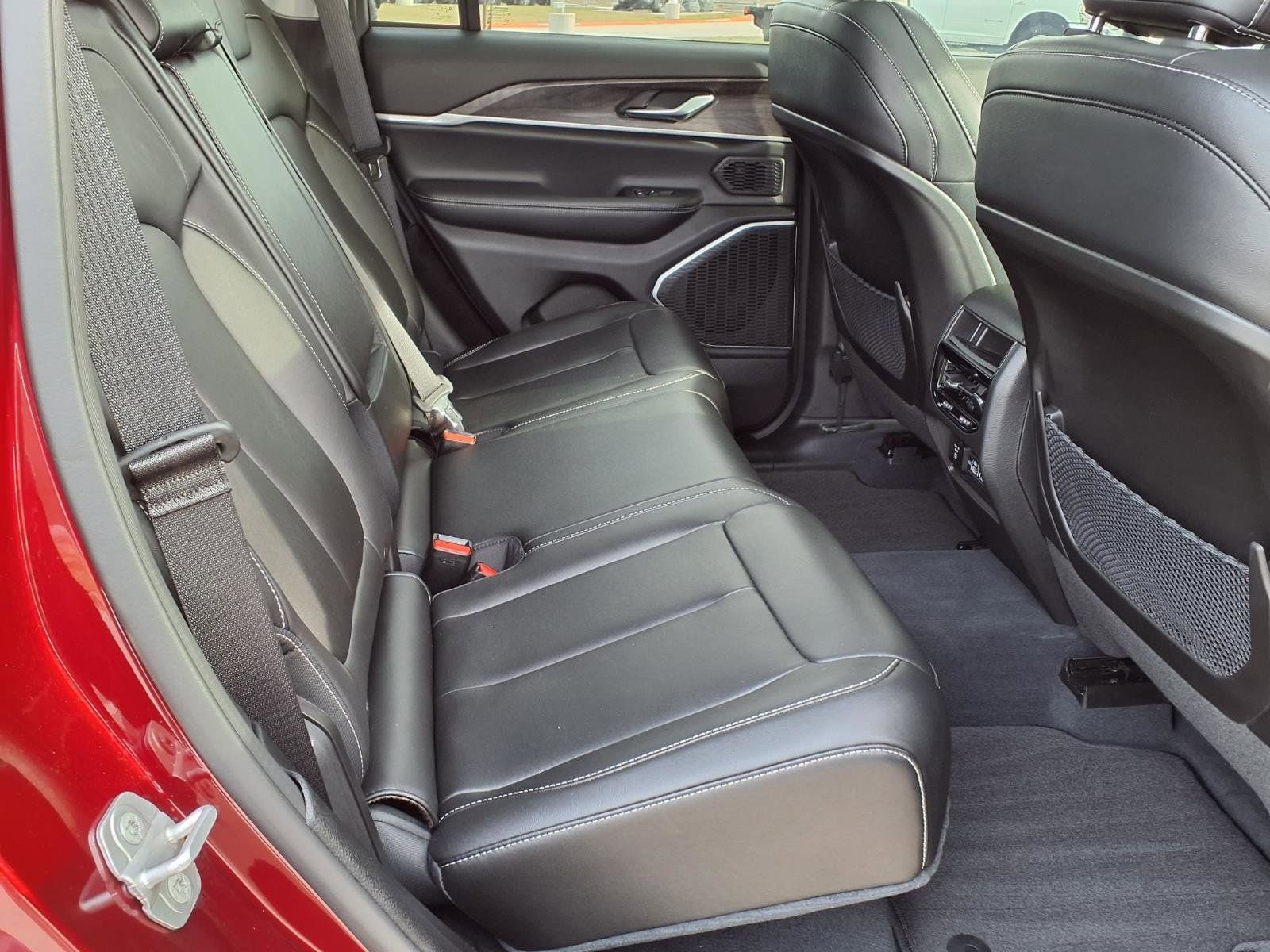 Used 2023 Jeep Grand Cherokee 4WD 4xe image 22