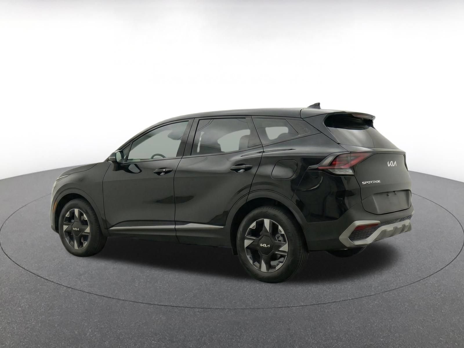 Used 2026 Kia Sportage LX FWD image 6