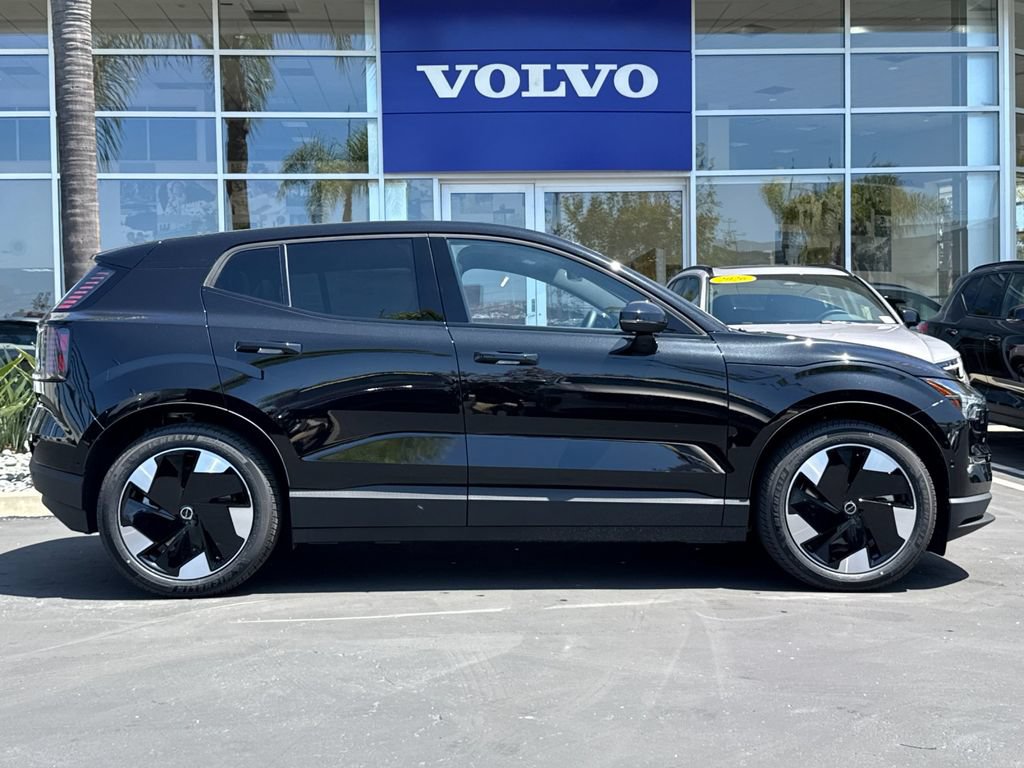 New 2026 Volvo EX30 Ultra AWD/4WD image 6