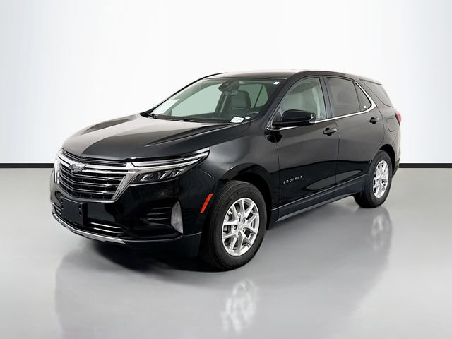 Used 2023 Chevrolet Equinox LT image 3