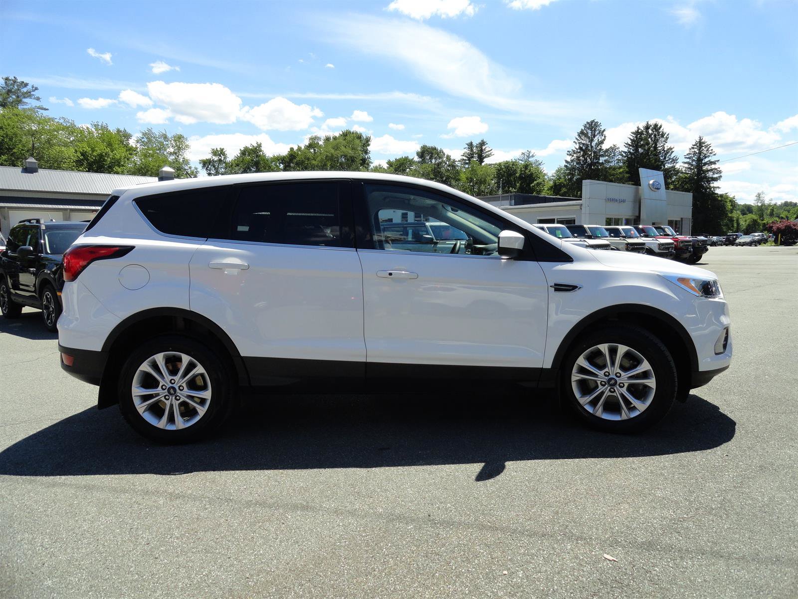 Used 2019 Ford Escape SE AWD/4WD image 4