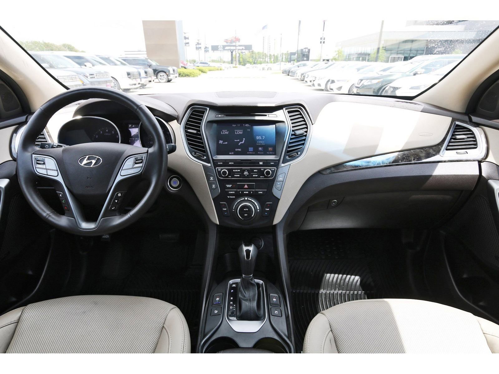 Used 2017 Hyundai Santa Fe Sport image 12