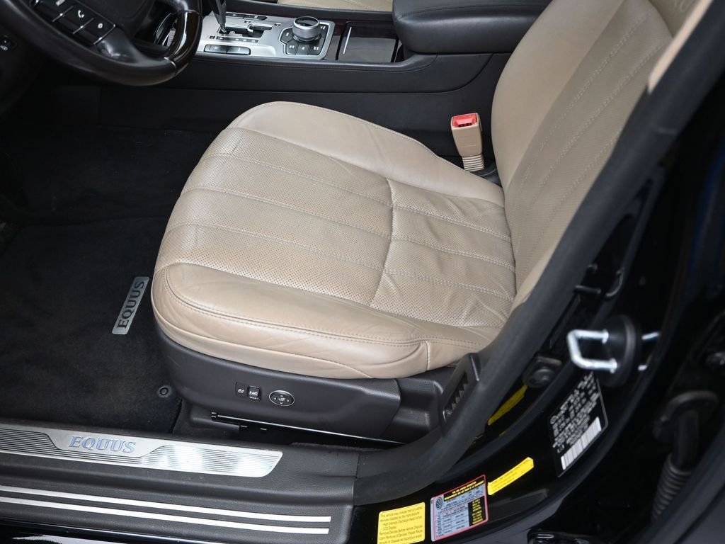Used 2012 Hyundai Equus Signature image 23