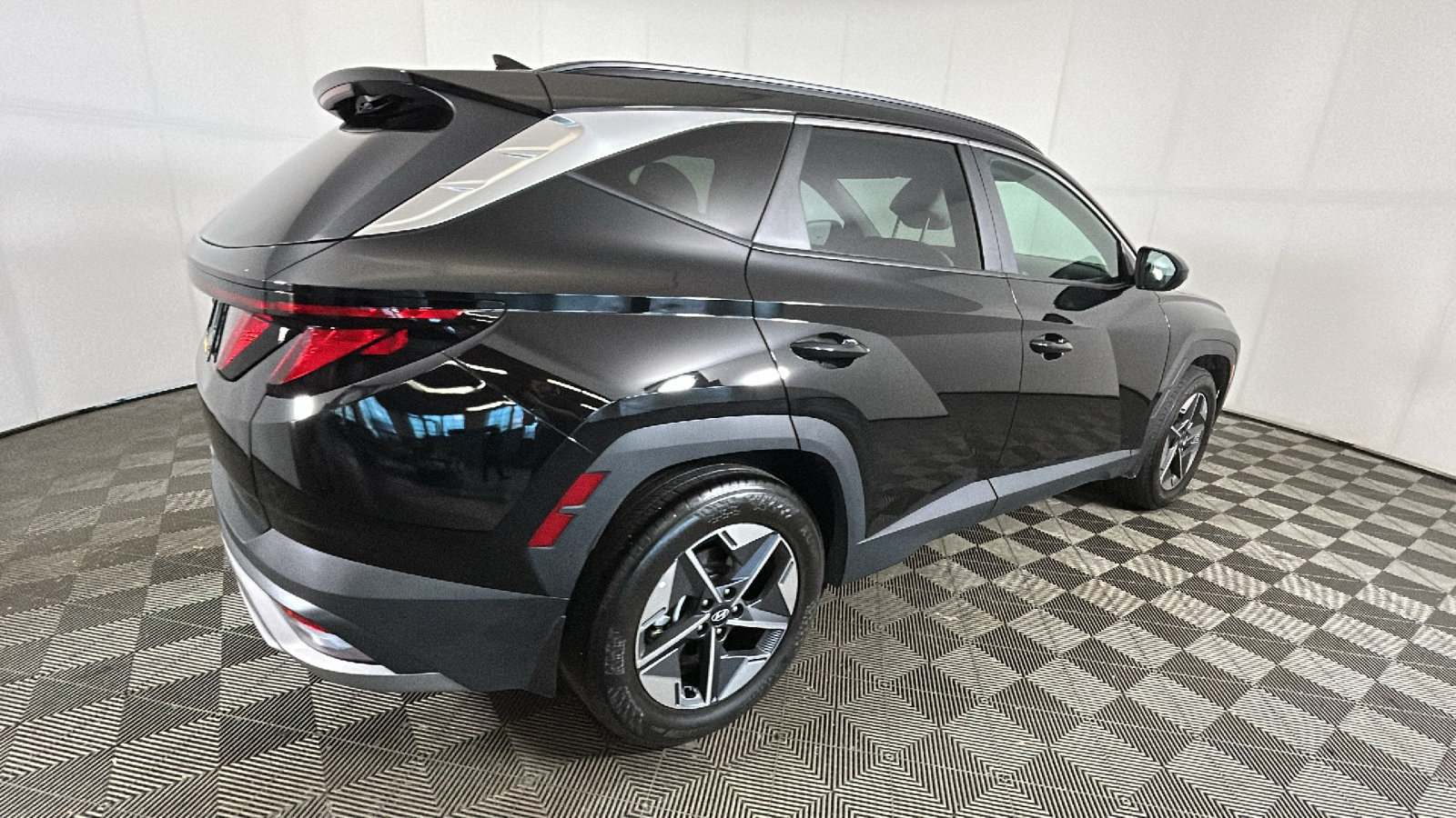 Certified 2026 Hyundai Tucson SEL FWD image 3