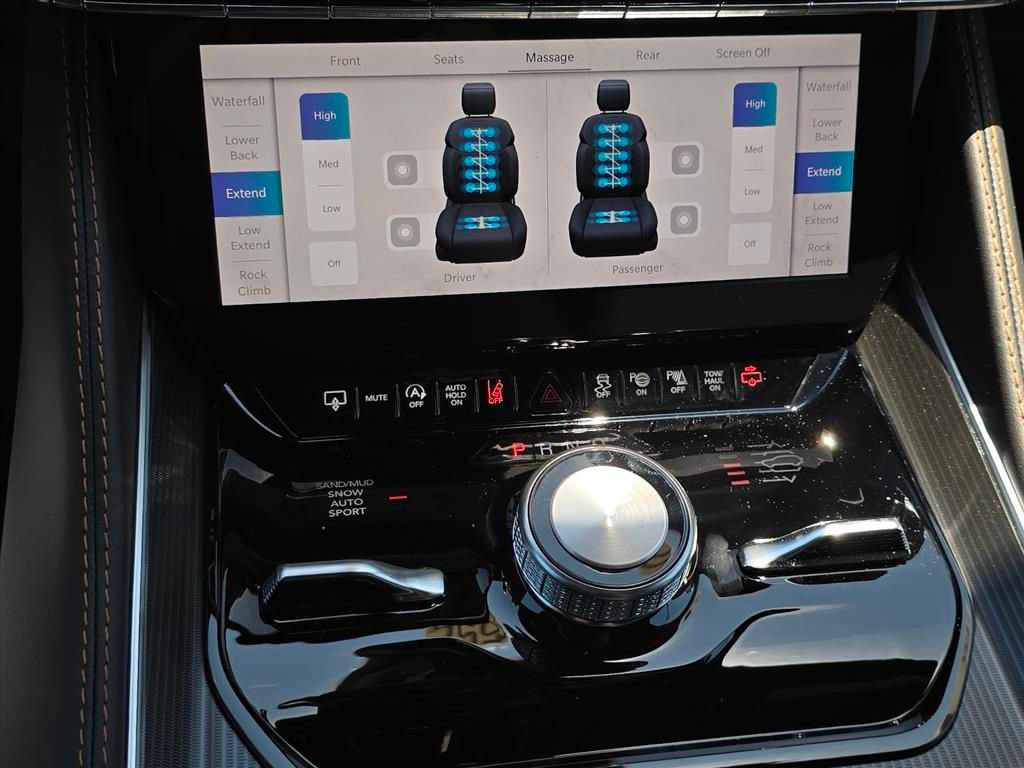 New 2026 Jeep Grand Wagoneer L Summit AWD/4WD image 14