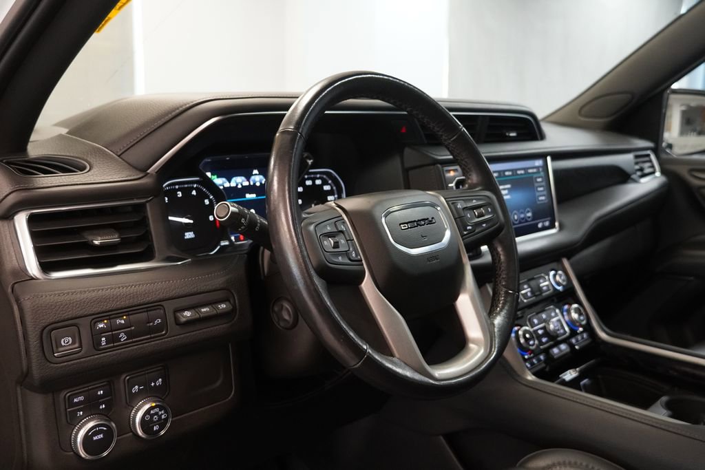 Used 2021 GMC Yukon XL Denali AWD/4WD image 7