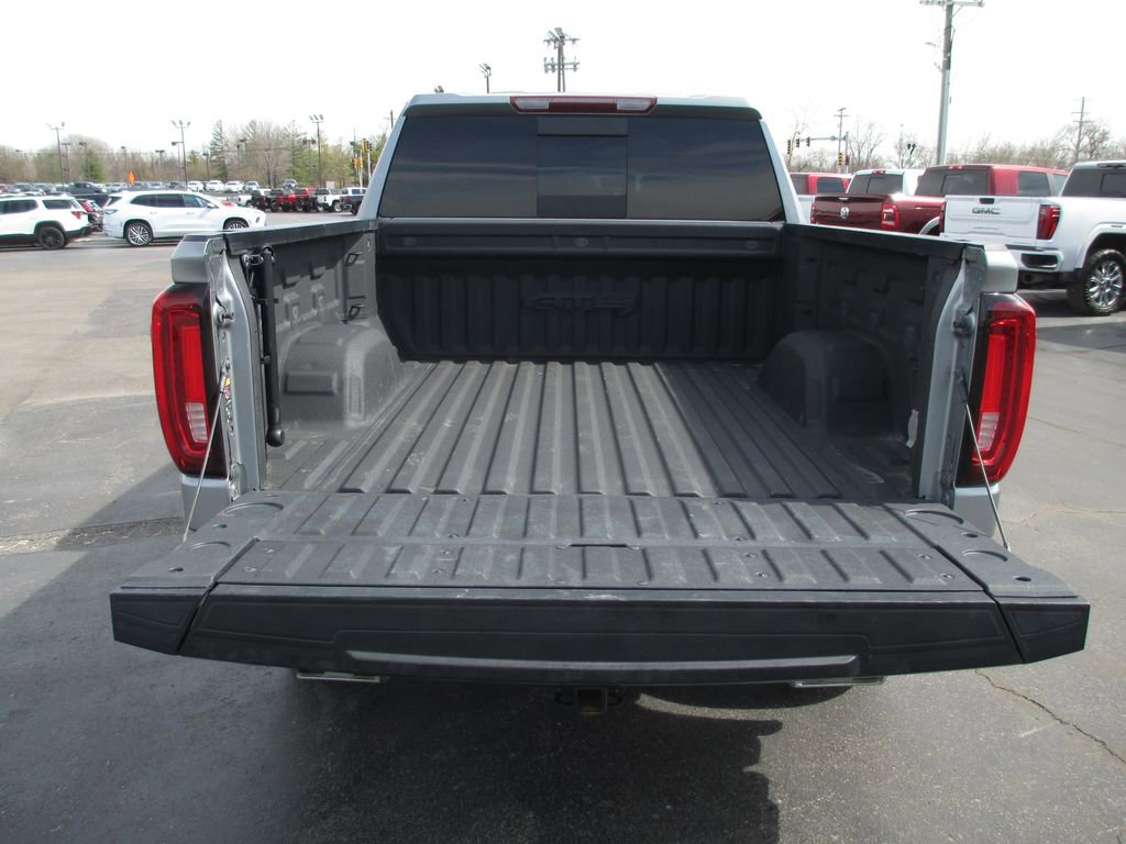 Used 2023 GMC Sierra 1500 AT4 w/ AT4 Preferred Package image 8