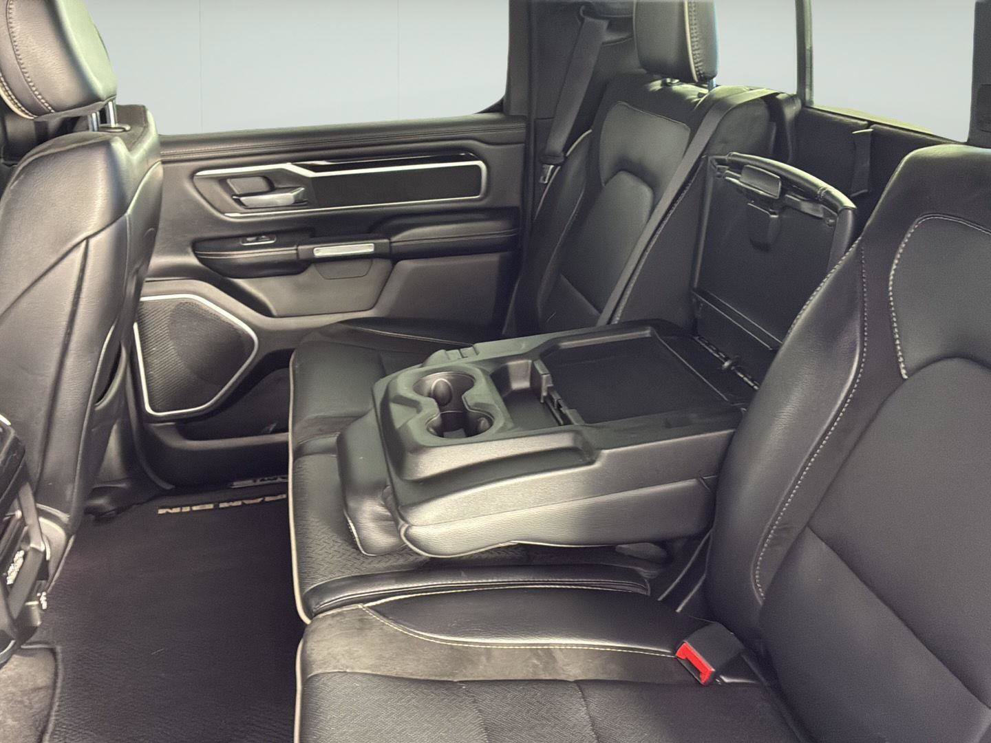 Used 2020 RAM 1500 Laramie w/ Sport Appearance Package AWD/4WD image 26