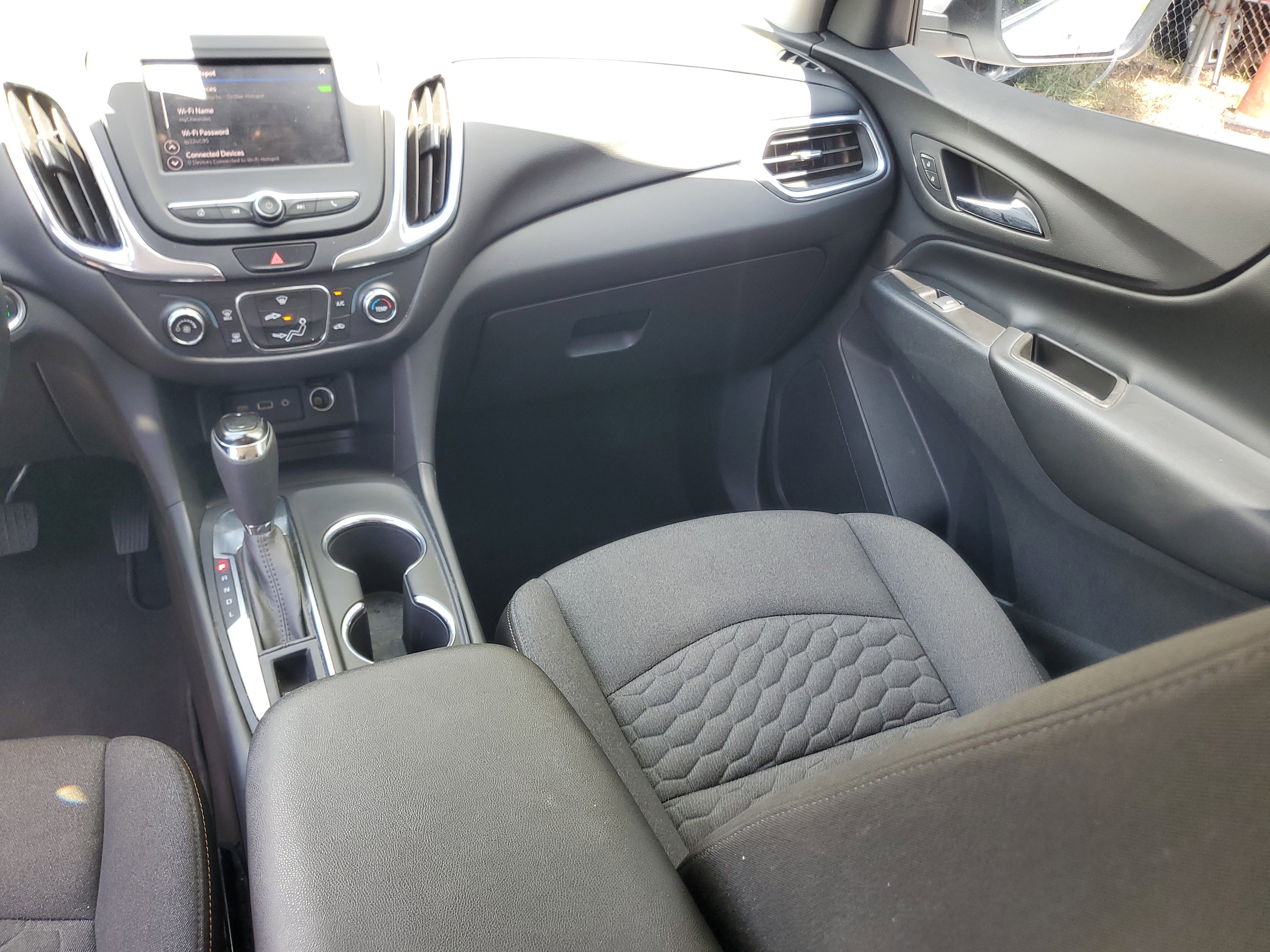 Used 2020 Chevrolet Equinox LT w/ LPO, Floor Liner Package image 15