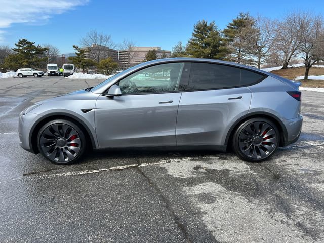 Used 2024 Tesla Model Y Performance image 6