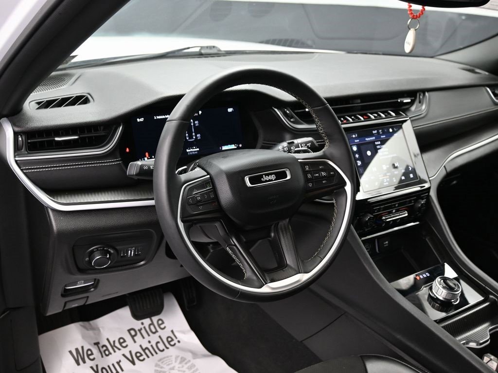 Used 2024 Jeep Grand Cherokee L Laredo image 18