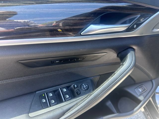 Used 2018 BMW 530i xDrive AWD/4WD image 12