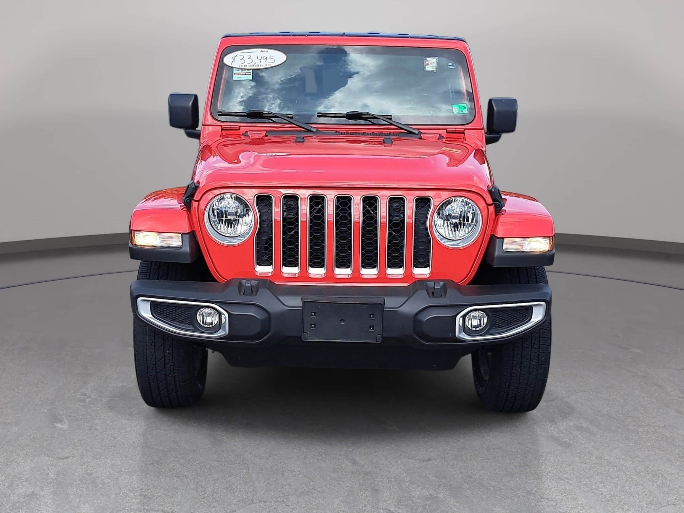 Used 2023 Jeep Gladiator Overland AWD/4WD image 2