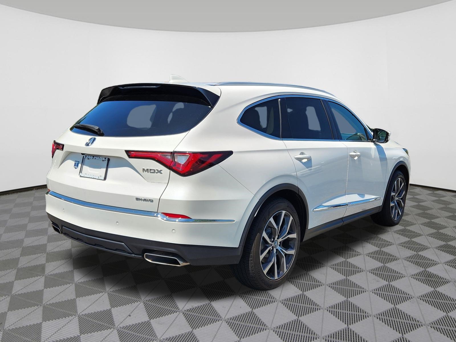 Certified 2023 Acura MDX w/ Technology Package AWD/4WD image 4