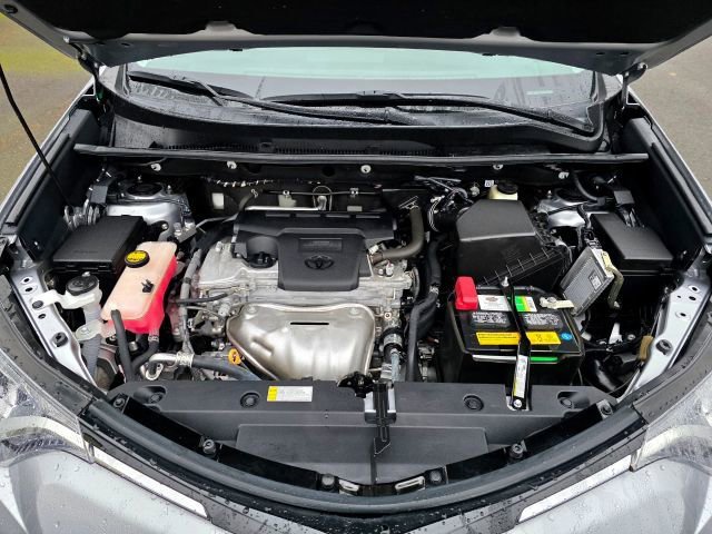 Used 2018 Toyota RAV4 XLE image 32