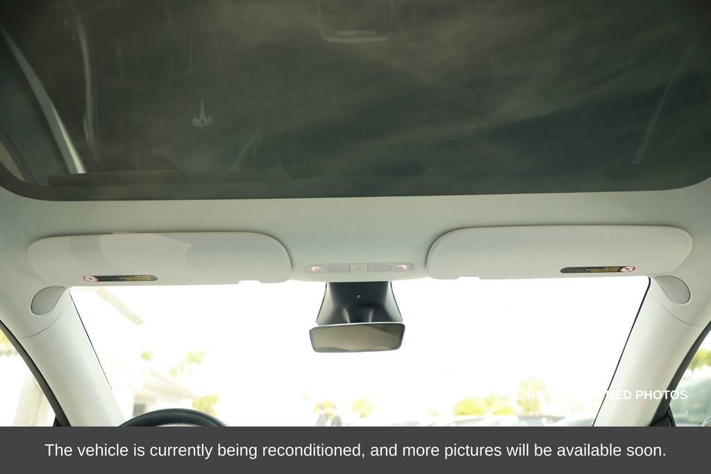 Used 2024 Tesla Model Y Performance image 31