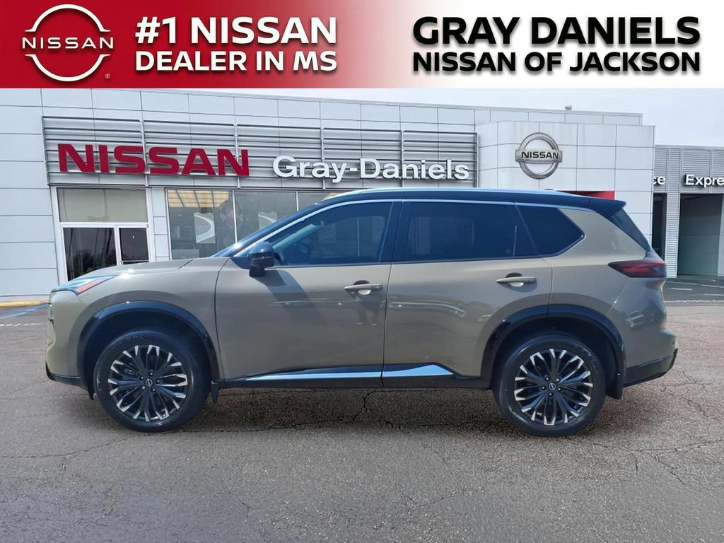Certified 2025 Nissan Rogue Platinum w/ Tech Package FWD image 5