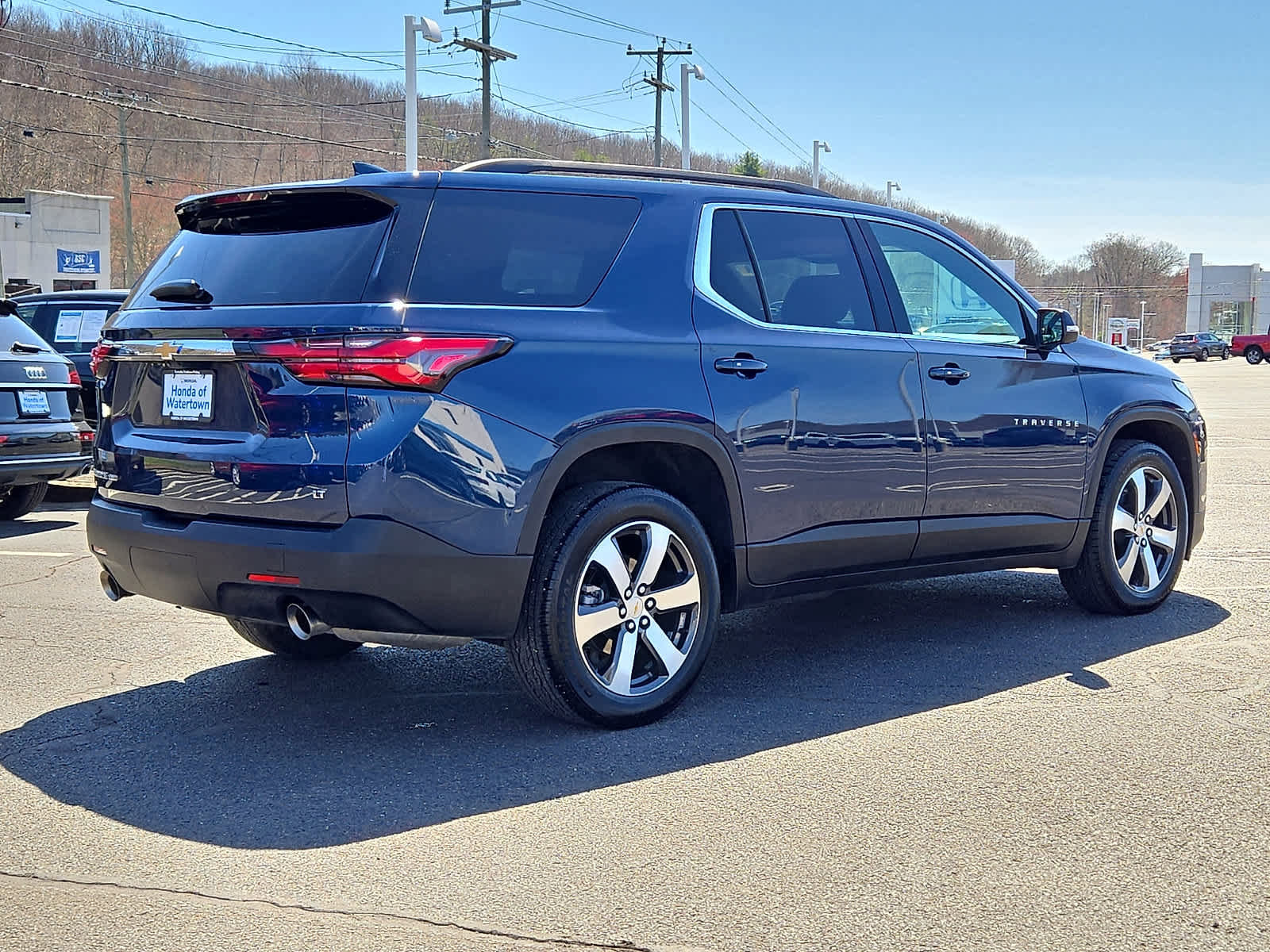 Used 2023 Chevrolet Traverse LT w/ LT Premium Package image 5