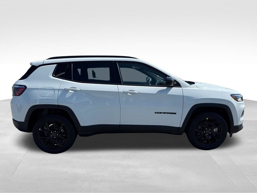 New 2026 Jeep Compass Latitude AWD/4WD image 31