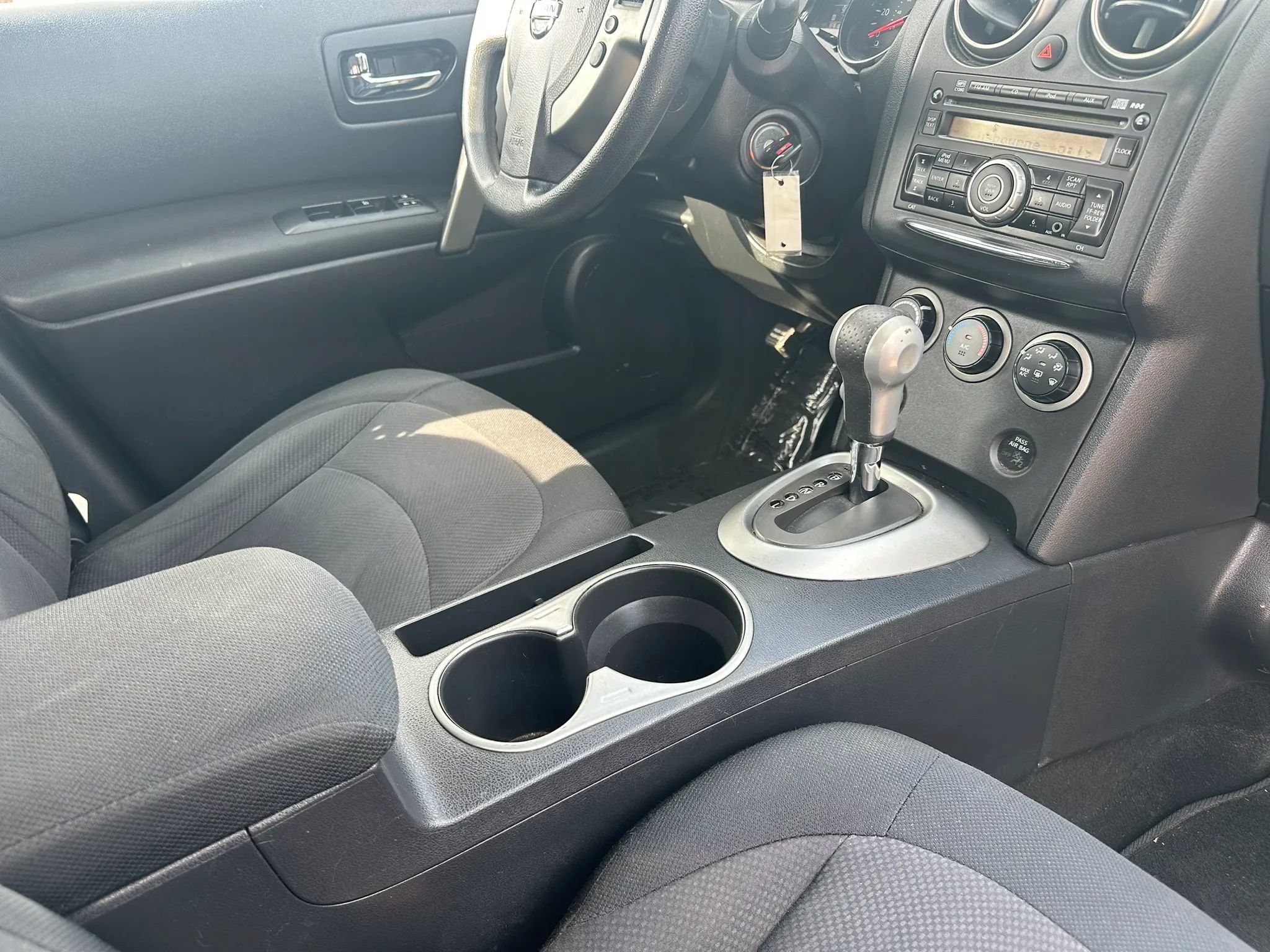 Used 2011 Nissan Rogue S FWD image 30