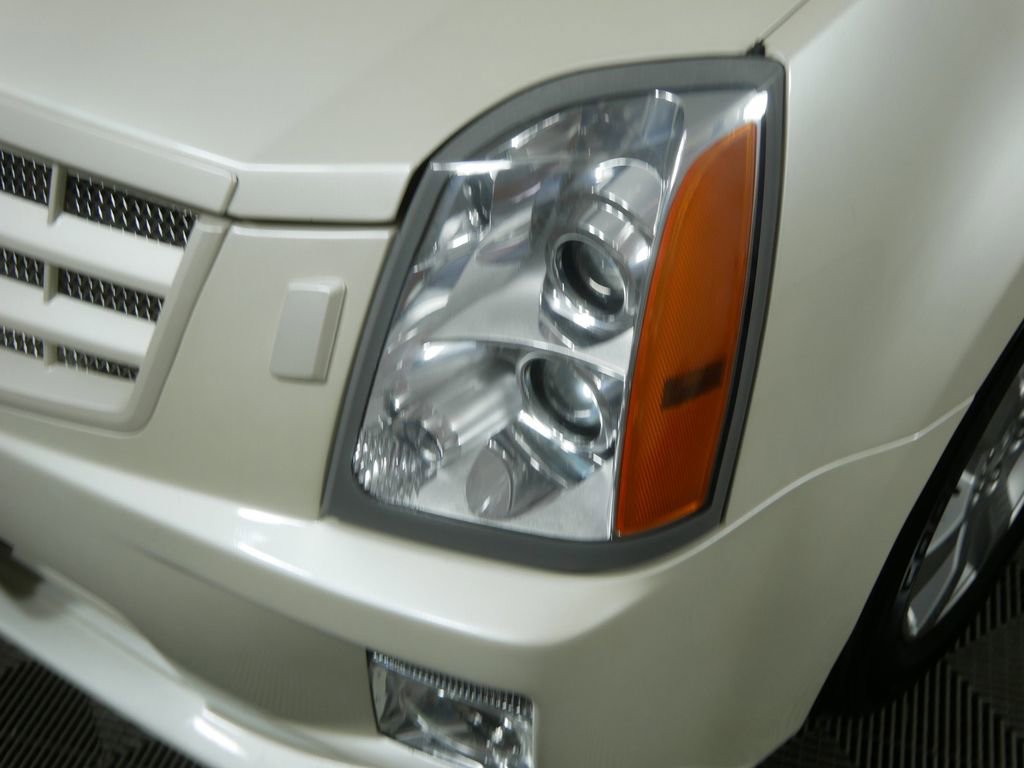 Used 2008 Cadillac SRX V8 w/ Theater Package AWD/4WD image 13