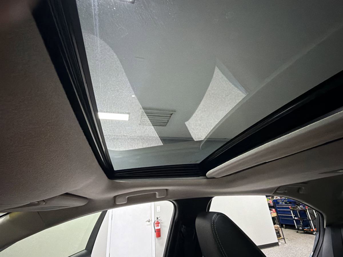 Used 2020 Toyota Corolla XLE w/ Carpet Mat Package (TMS) FWD image 25