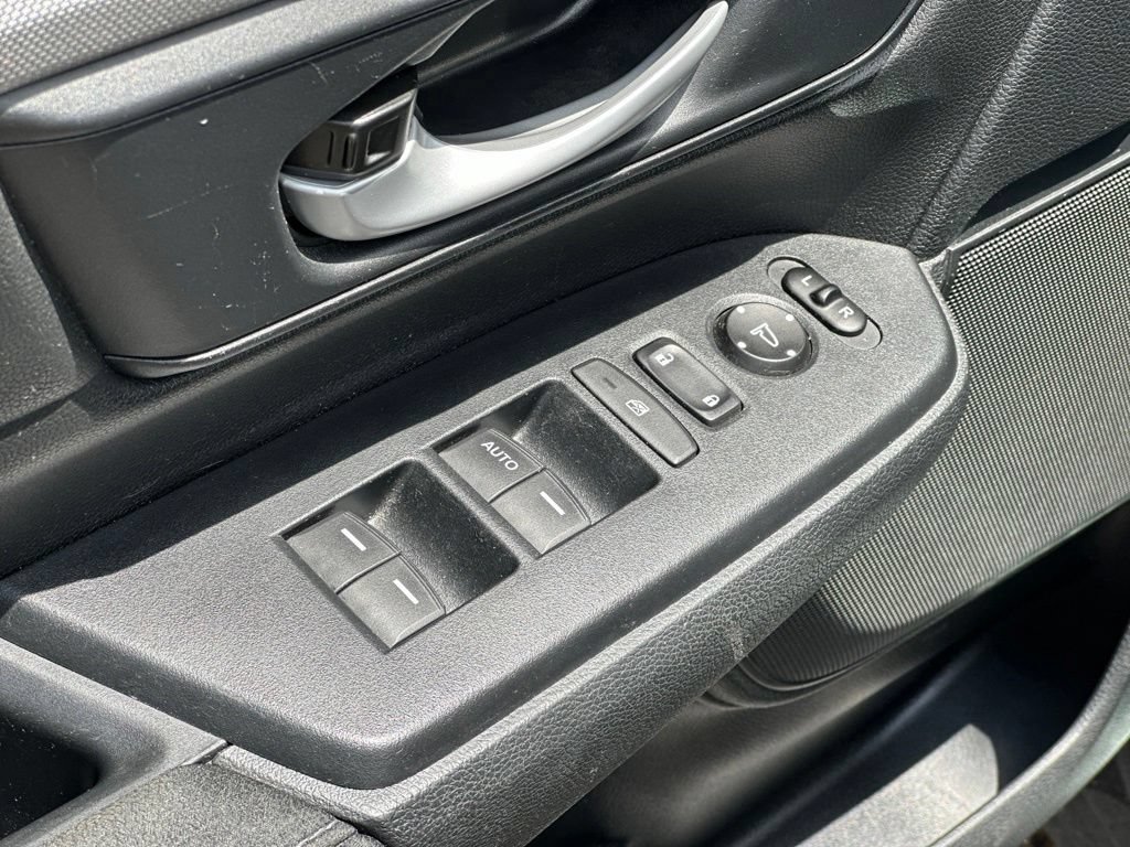 Used 2018 Honda CR-V LX image 15
