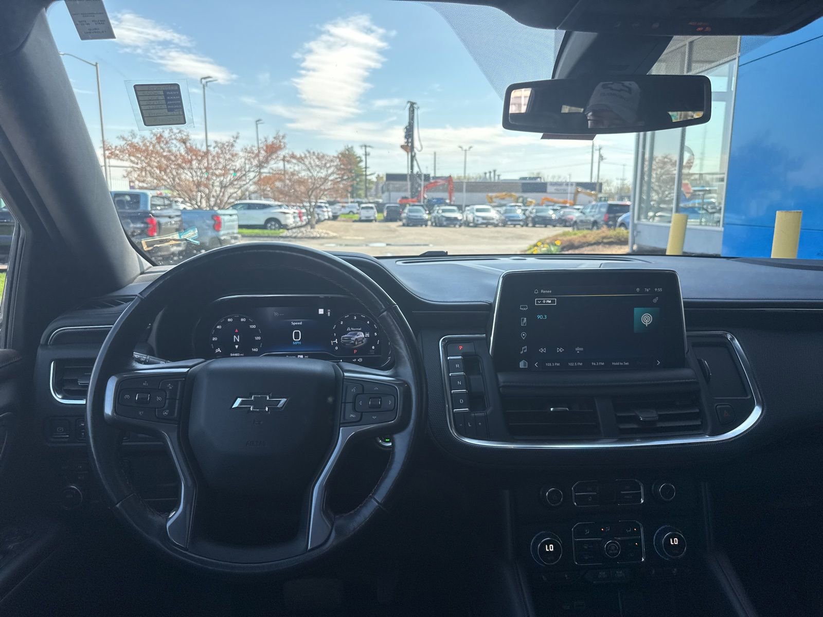 Used 2022 Chevrolet Tahoe RST w/ Luxury Package image 2