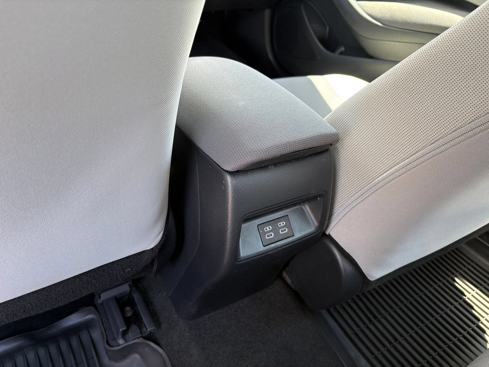 Used 2024 Toyota Corolla LE FWD image 28