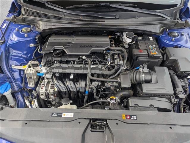 Used 2025 Hyundai Elantra SEL FWD image 21