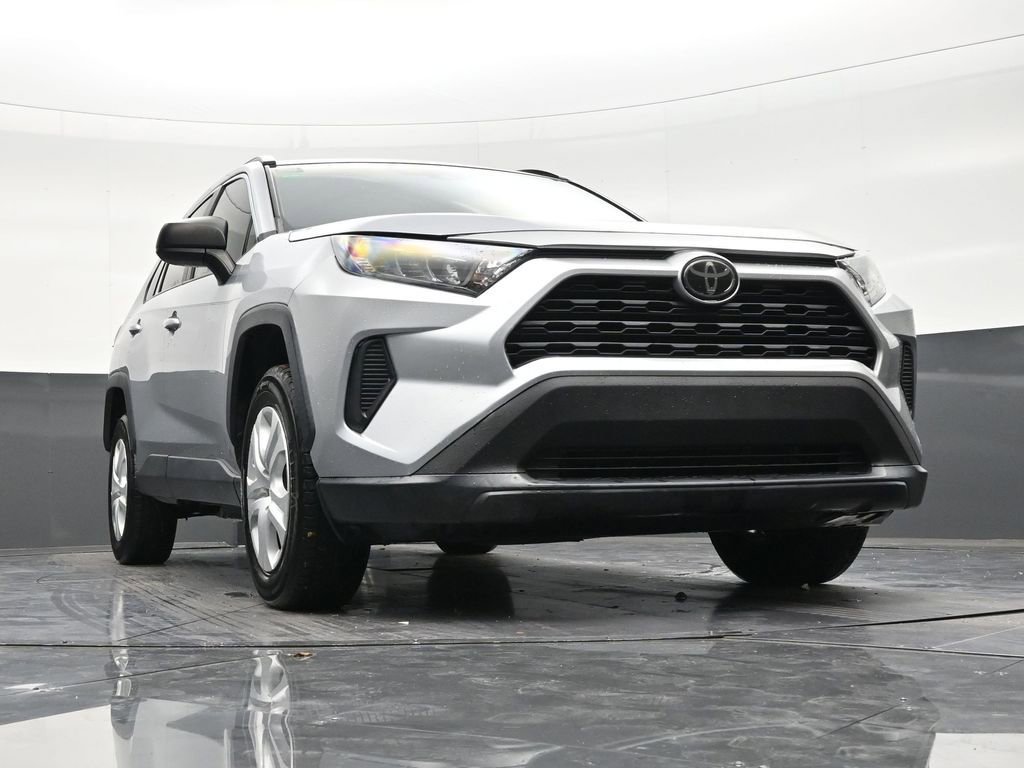 Used 2020 Toyota RAV4 LE FWD image 26