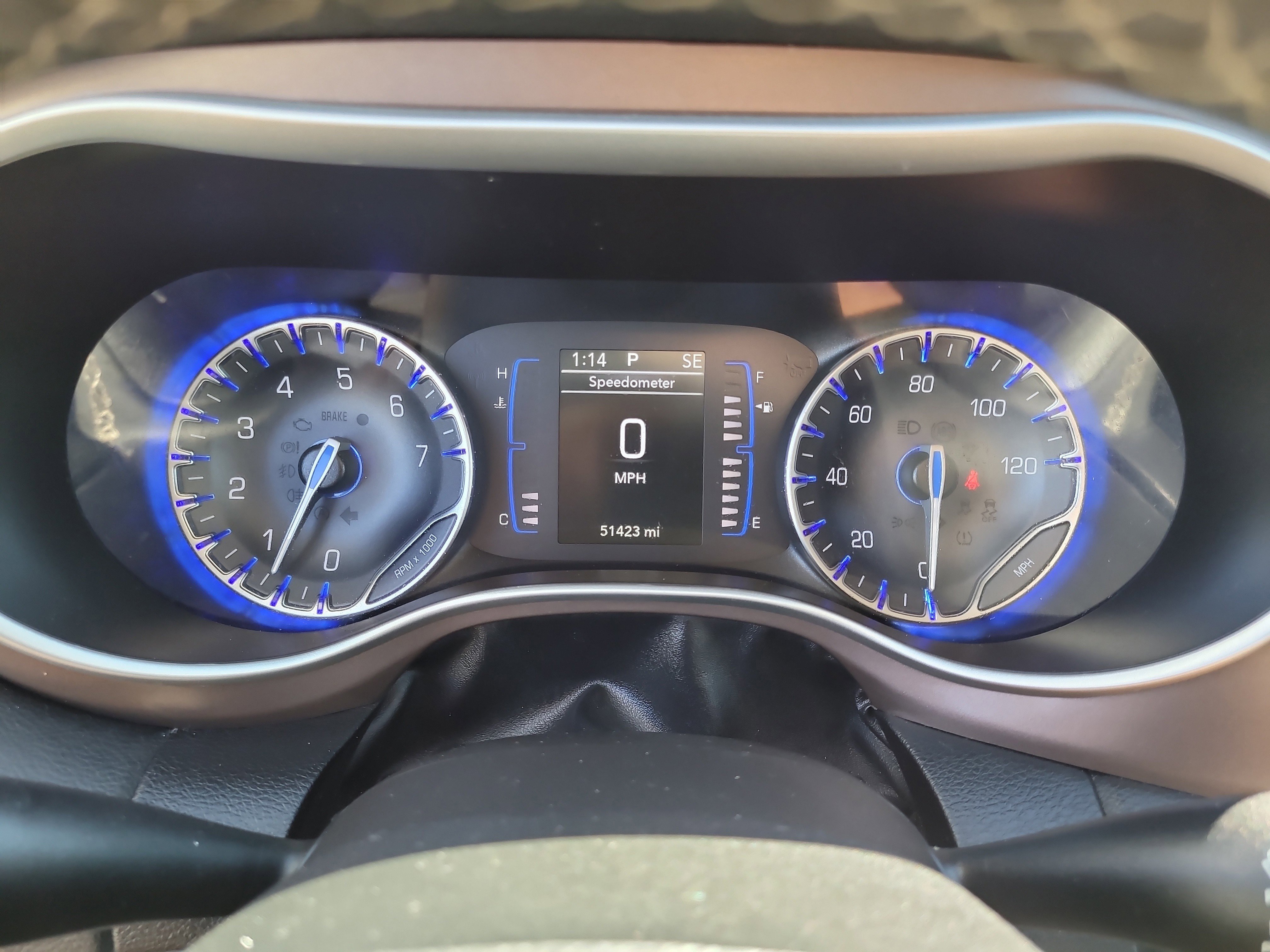 Used 2022 Chrysler Voyager LX image 32