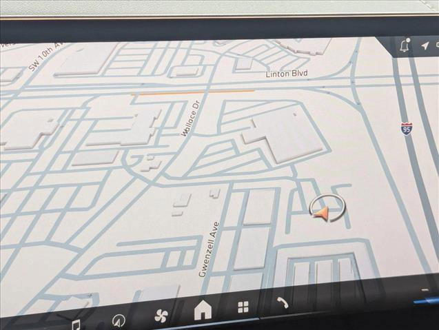 Certified 2025 BMW X3 xDrive30i w/ Convenience Package image 13