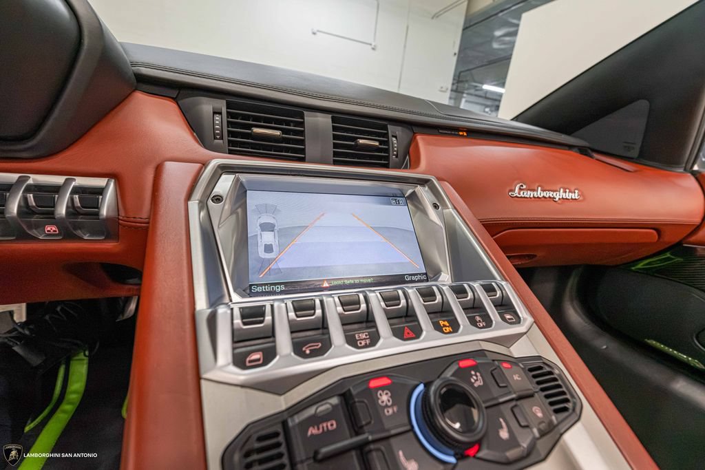 Used 2015 Lamborghini Aventador LP 700-4 AWD/4WD image 38