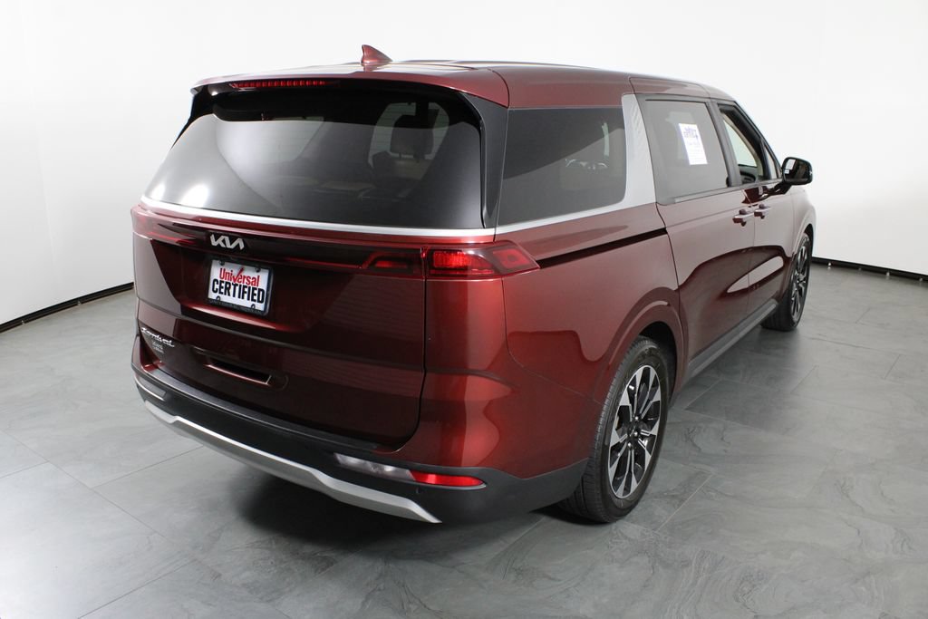 Used 2022 Kia Carnival EX FWD image 3