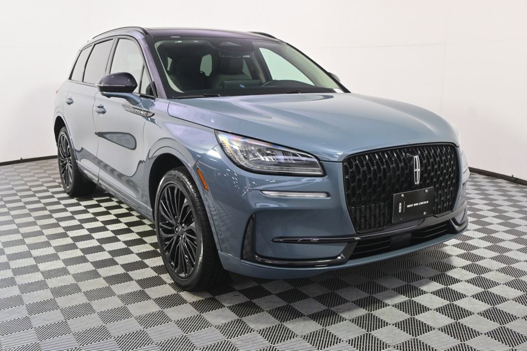 New 2026 Lincoln Corsair Premiere image 9