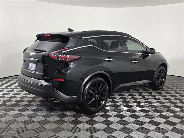 Used 2024 Nissan Murano SV w/ SV Midnight Edition Package image 3