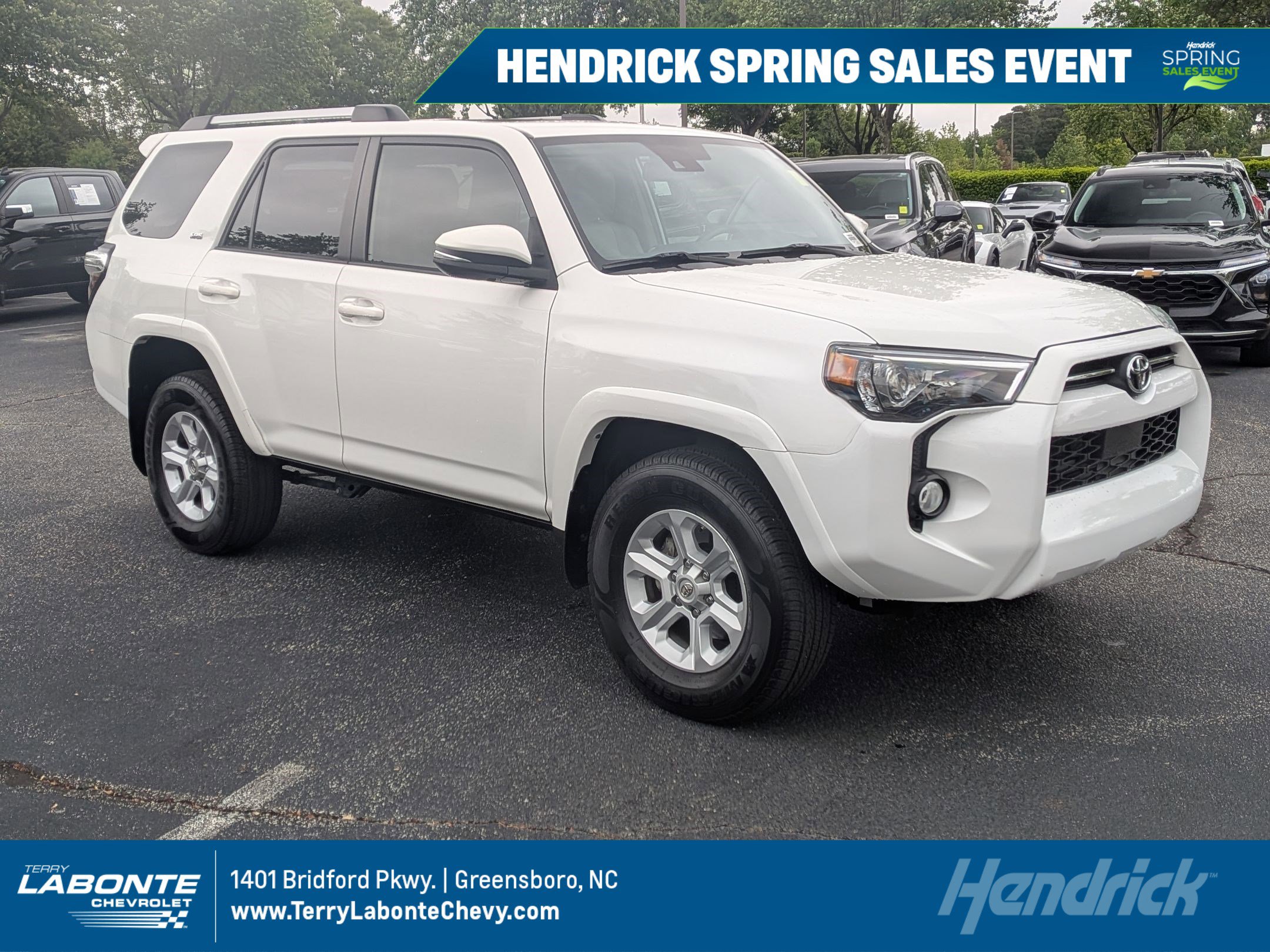 Used 2020 Toyota 4Runner SR5 Premium w/ Moonroof Package AWD/4WD image 1