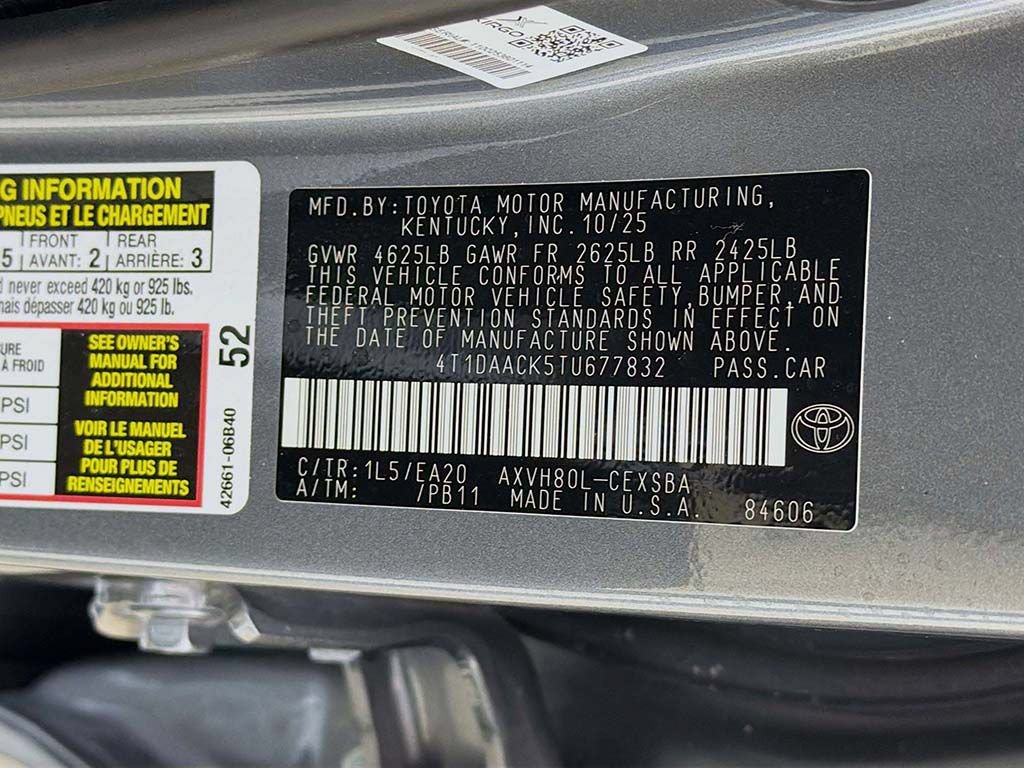 Used 2026 Toyota Camry SE FWD image 39