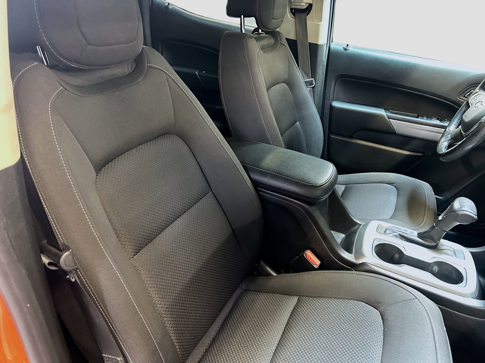 Used 2020 Chevrolet Colorado LT w/ LT Convenience Package image 26