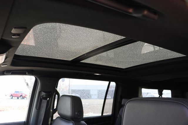 Used 2024 GMC Yukon XL Denali image 21