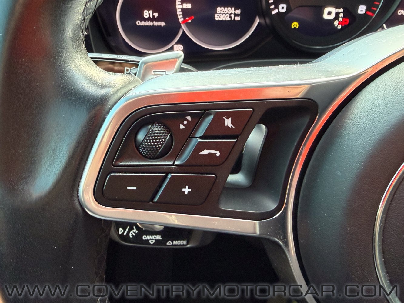 Used 2022 Porsche Cayenne GTS AWD/4WD image 29