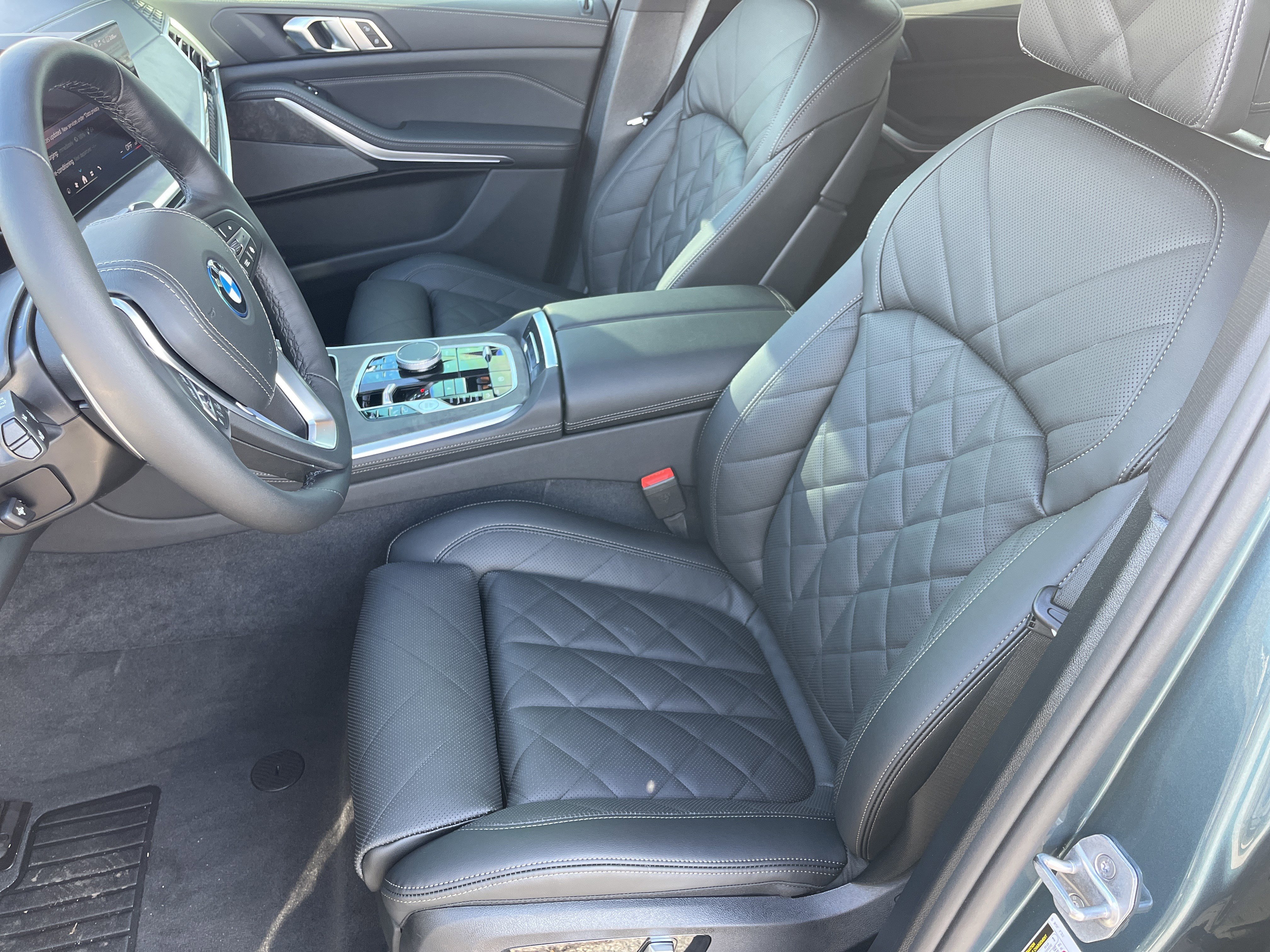 New 2026 BMW X5 xDrive50e w/ Climate Comfort Package AWD/4WD image 18