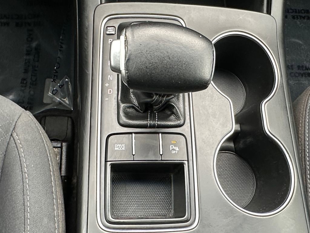 Used 2019 Kia Sorento LX w/ LX Convenience Package image 17