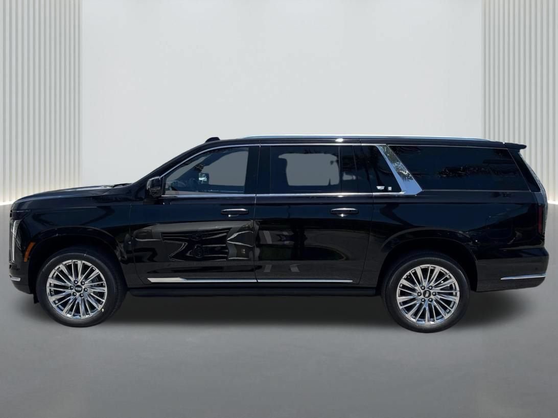 New 2026 Cadillac Escalade ESV Luxury AWD/4WD image 8