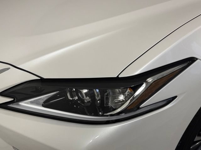 Used 2025 Lexus ES 350 w/ Premium Package FWD image 13